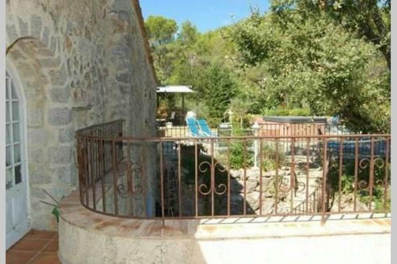 Bastide Provencale Les Muriers D'Engaspaty Seillans Buitenkant foto
